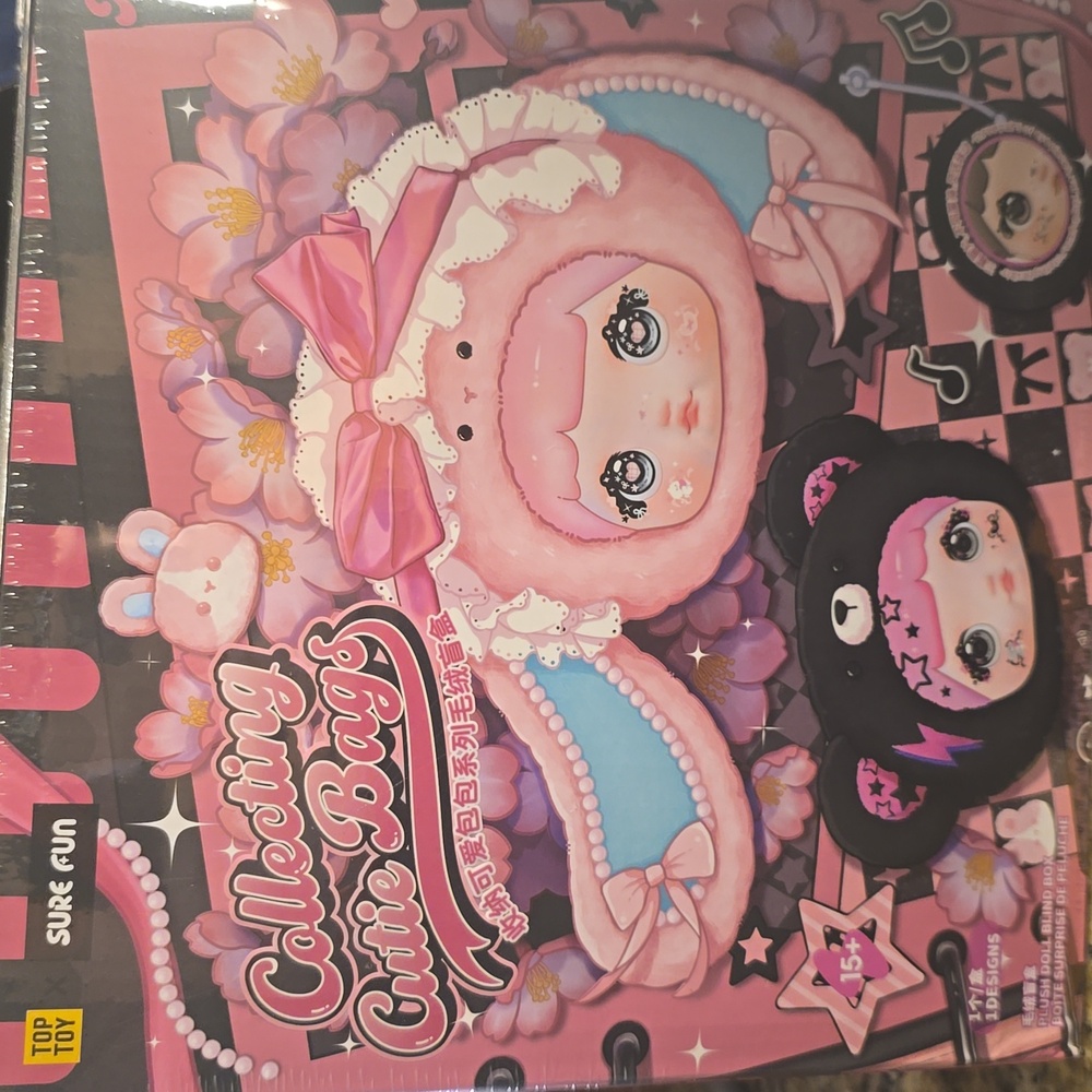 Nommi- Collecting Cutie Bags